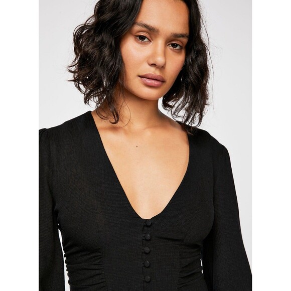 Free People Maise Top Black Size Medium Puff Shoulder Ruched Semi-Sheer NEW - Picture 2 of 13